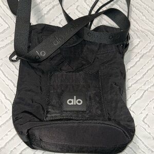 Alo crossbody black